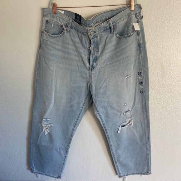 NWT Gap Boyfriend Midrise Straight Jeans Light Wash Distressed 20/35 - Picture 4 of 5